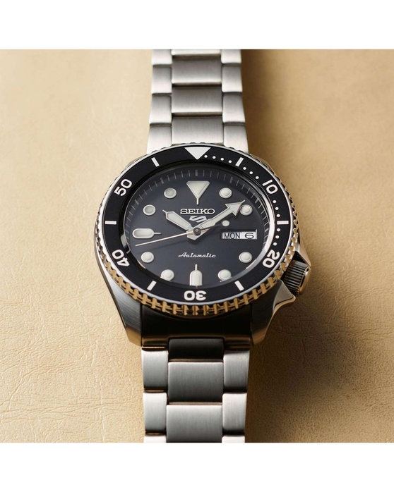 SEIKO 5 Sports SKX Series Automatic Silver Stainless Steel Bracelet